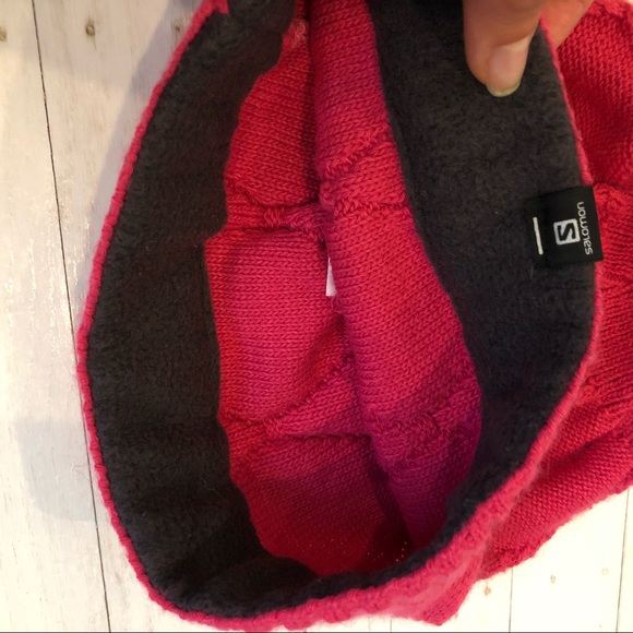 New w/o Tags Salomon Winter Hat - Picture 3 of 4